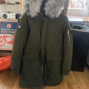 H’echbone Paris Forest Green Parka with fur hood size Large